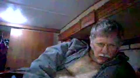 lookingagain181 online show from November 2, 2025, 1:02 pm