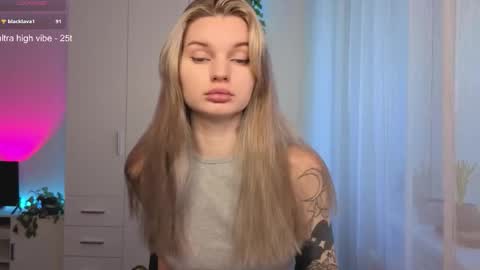 Luna online show from March 26, 2026, 6:19 am