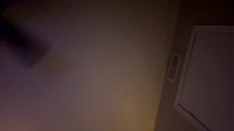 Snapshot of looknohands23 chatting on August 4, 2026, 5:32 am LookNoHands23 online show from August 4, 2026, 5:32 am