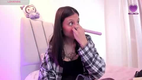 Loly online show from December 4, 2025, 3:54 pm