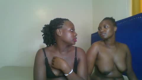 Snapshot of lopez_lolly chatting on March 10, 2025, 10:48 am Lopez online show from March 10, 2025, 10:48 am