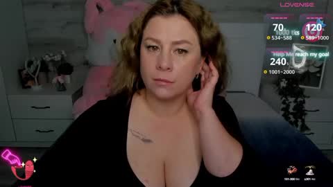 Snapshot of lorablaze chatting on October 13, 2025, 7:19 am lorablaze online show from October 13, 2025, 7:19 am