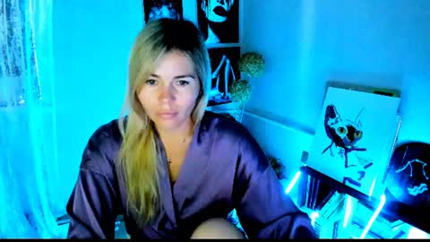 Lora online show from July 9, 2026, 2:26 am