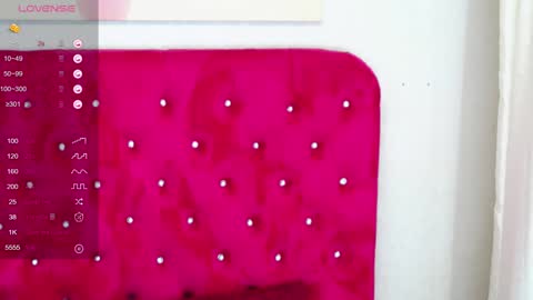 loradelniro1 online show from December 21, 2024, 7:38 pm