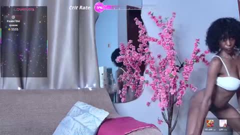 Snapshot of loraforreal chatting on June 20, 2026, 2:14 am Blackcat online show from June 20, 2026, 2:14 am