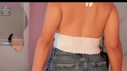 lore_rey online show from October 11, 2025, 1:49 am