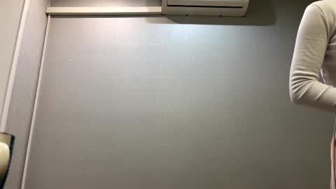 Snapshot of loreeluben chatting on October 2, 2025, 12:45 pm Olivia online show from October 2, 2025, 12:45 pm