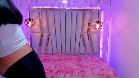 lorem_adams online show from February 6, 2025, 5:51 pm