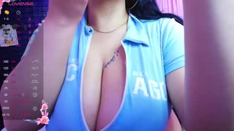 Loren online show from October 2, 2025, 7:54 pm