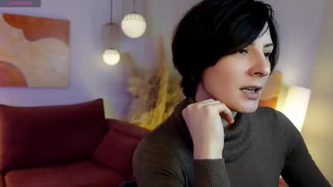 Loren online show from February 11, 2026, 7:46 am