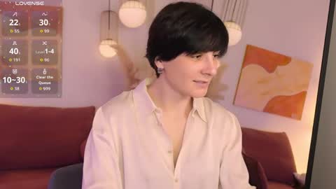 Loren online show from April 3, 2026, 1:53 pm