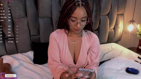 Lorena Vieira  online show from February 16, 2025, 11:26 pm