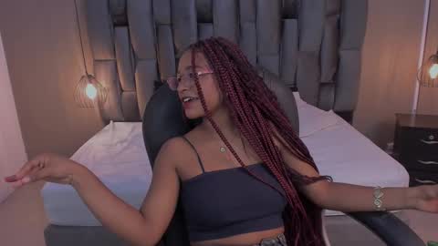 Lorena Vieira  online show from March 2, 2025, 8:07 pm