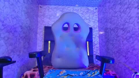 Snapshot of lorena_watson chatting on March 6, 2025, 10:41 am lorena_watson online show from March 6, 2025, 10:41 am