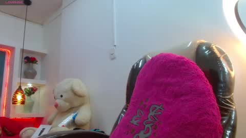 lore online show from February 25, 2025, 10:39 pm