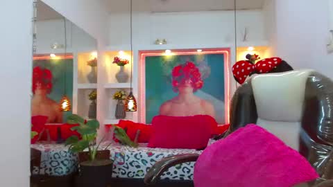 lore online show from September 10, 2025, 11:21 am