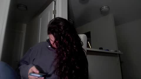 lorenlovely online show from December 22, 2025, 7:00 pm