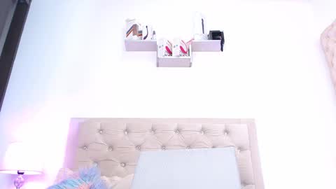 Lorena online show from December 12, 2024, 1:49 pm