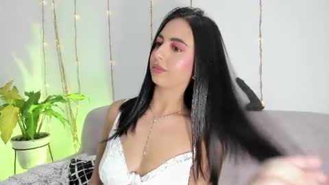 Snapshot of lorens_martin chatting on June 26, 2026, 7:51 pm L O R E N online show from June 26, 2026, 7:51 pm
