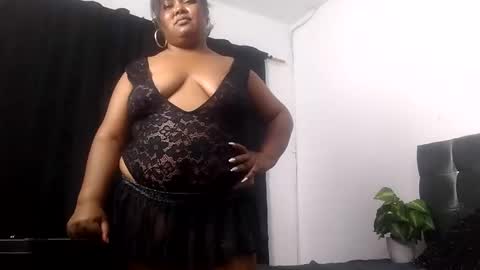 Snapshot of lorenztaylor chatting on December 15, 2024, 2:30 am lorena online show from December 15, 2024, 2:30 am