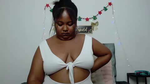 Snapshot of lorenztaylor chatting on December 19, 2024, 8:23 am lorena online show from December 19, 2024, 8:23 am