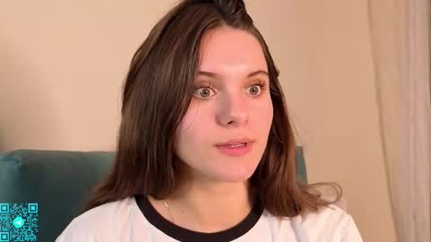 Snapshot of lorettadunnelli chatting on September 29, 2025, 5:51 pm Chloe for Fan BlackHole online show from September 29, 2025, 5:51 pm