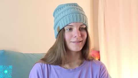 Snapshot of lorettadunnelli chatting on November 15, 2025, 7:21 pm Chloe for Fan BlackHole online show from November 15, 2025, 7:21 pm