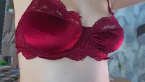 lorettedarsi online show from June 25, 2026, 1:16 am