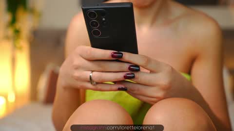 Snapshot of lorettelorenaa chatting on December 5, 2024, 8:11 pm LoretteLorena online show from December 5, 2024, 8:11 pm