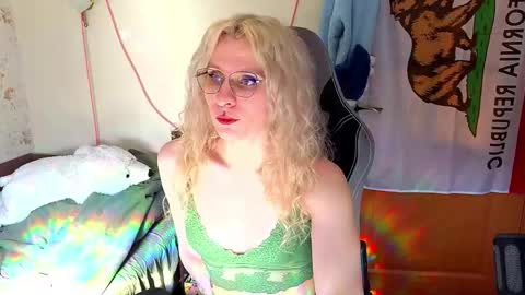 Lori -----------------------------------    online show from April 2, 2026, 1:20 pm