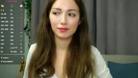 Naomi online show from October 3, 2025, 9:34 pm