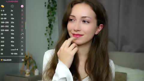 Naomi online show from October 6, 2025, 9:45 pm