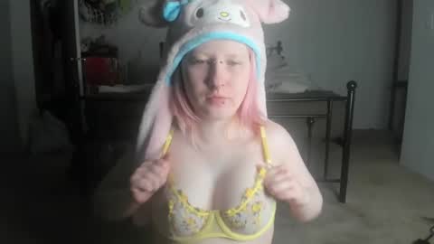 Lori Critter online show from March 4, 2025, 1:12 am