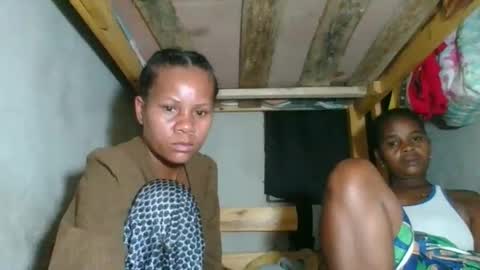 lorienne98 online show from May 20, 2026, 8:15 pm