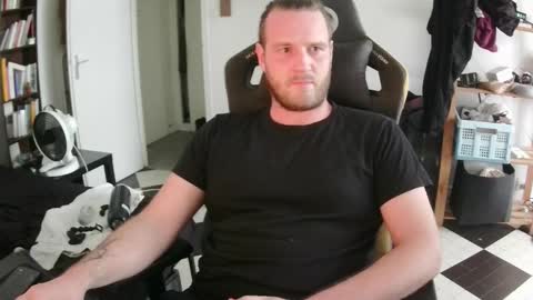 Lorigon online show from September 8, 2025, 3:33 pm