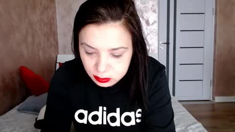 LorraGrey online show from February 2, 2026, 7:07 am