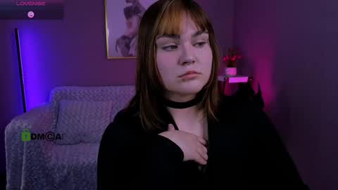 Lora for u online show from November 3, 2025, 8:10 pm