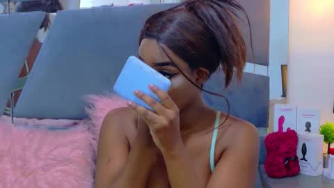 lorraine_johnson online show from April 3, 2026, 7:23 pm