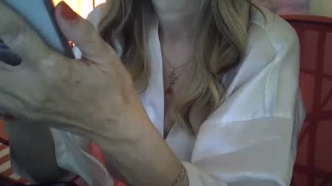 lory online show from September 29, 2025, 5:23 am