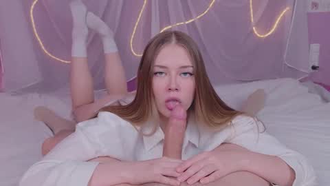 Snapshot of lost_wanderers chatting on November 4, 2025, 11:48 pm Eva and Dima online show from November 4, 2025, 11:48 pm