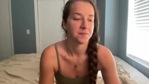 Snapshot of lothlori chatting on August 9, 2026, 2:11 pm lothlori online show from August 9, 2026, 2:11 pm