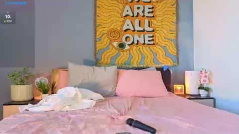 Charlotta online show from July 5, 2026, 2:51 am
