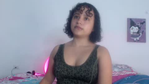 lou_cuteee online show from February 6, 2025, 4:10 am