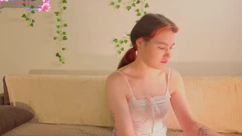 Riley online show from September 28, 2025, 6:13 pm