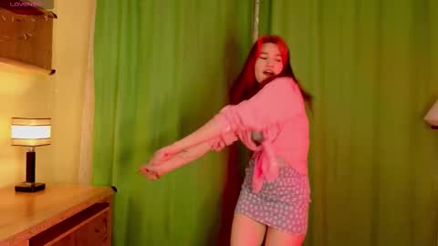 Riley online show from November 5, 2025, 6:52 pm