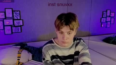 louie_evans online show from October 11, 2025, 4:01 am