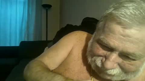 Snapshot of louis_chokdee chatting on February 24, 2025, 4:58 pm louis_chokdee online show from February 24, 2025, 4:58 pm