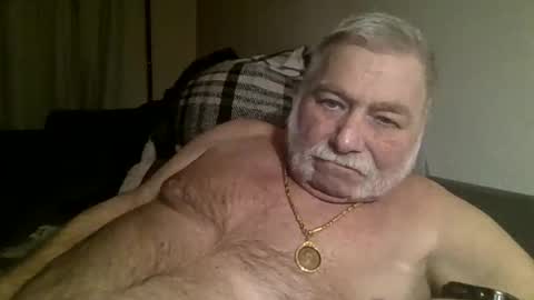 Snapshot of louis_chokdee chatting on March 5, 2025, 7:27 pm louis_chokdee online show from March 5, 2025, 7:27 pm