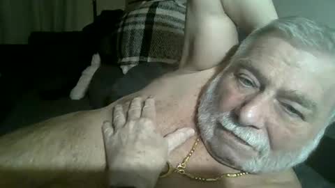 Snapshot of louis_chokdee chatting on March 8, 2025, 6:26 pm louis_chokdee online show from March 8, 2025, 6:26 pm