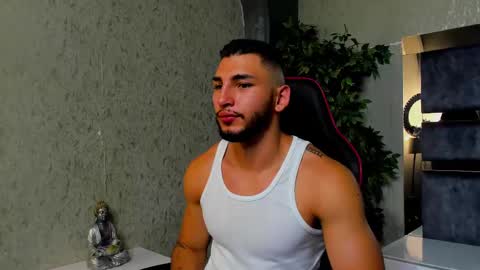 Louis online show from October 10, 2025, 8:19 pm